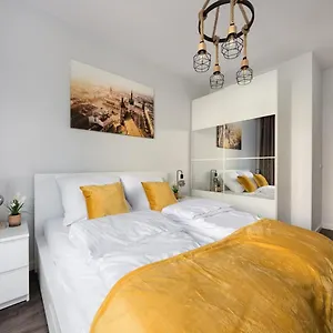 https://apt-cracow-masarska-premium.krakowhotelspoland.com
